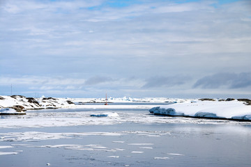 Fototapeta na wymiar Beautiful landscape in Antarctica