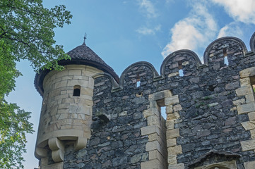 Zamek Grodziec - mur obronny.