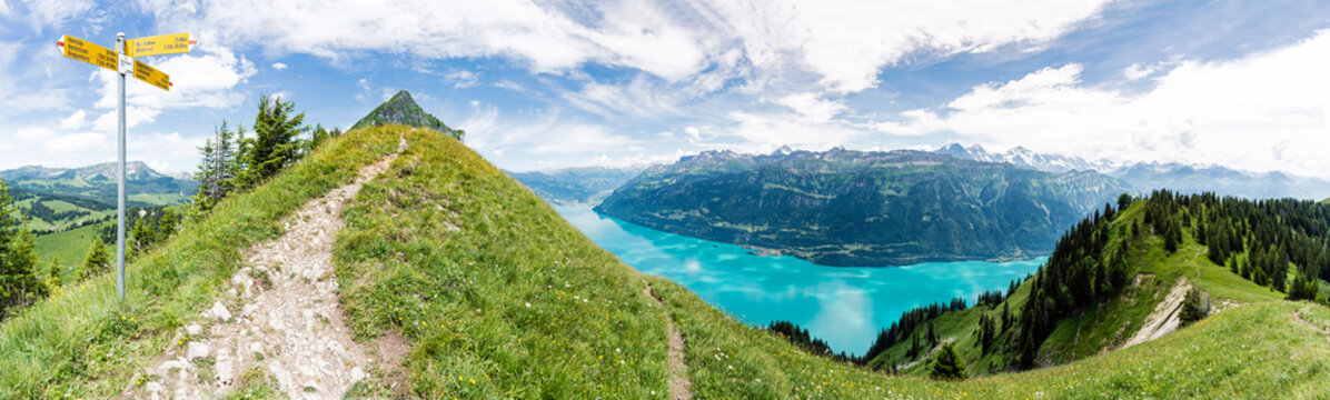 Panorama Brienzergrat, Brienzersee, Augstmatthorn, Schweiz