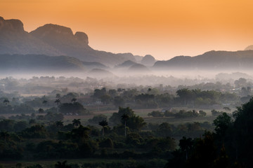 Morgennebel Vinales