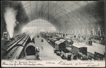 St Pancras Platforms. Date: 1908