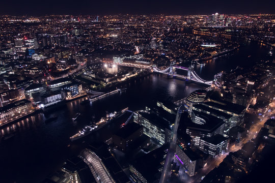 London Skyline Night © romet6
