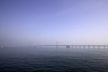 Fototapeta na wymiar Sea bridge