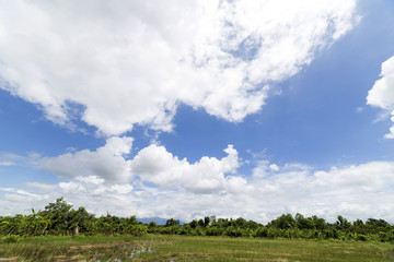 Obraz premium Clouds with blue sky background