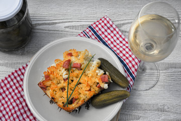 Baked pasta with smoked meat