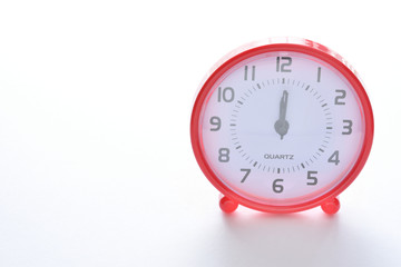 時計　12時　白バック
