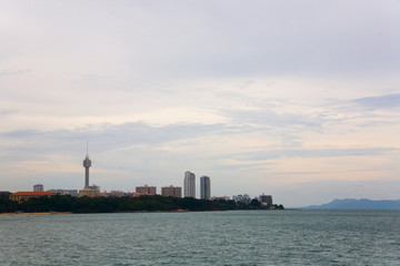 Obraz premium View from the sea to the city of Pattaya in Thailand.