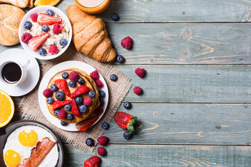 Breakfast with pancakes