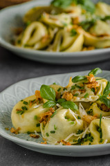 Stuffed Tortellini garlic and spinach
