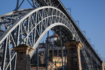 Fototapeta na wymiar porto bridge