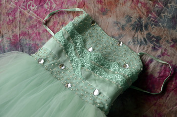 Robe de bal turque en tulle et satin vert d’eau