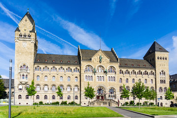 Oberlandesgericht Gericht Koblenz bei blauen Himmel 