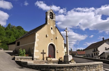 Eglise dans un petit village du Jura.