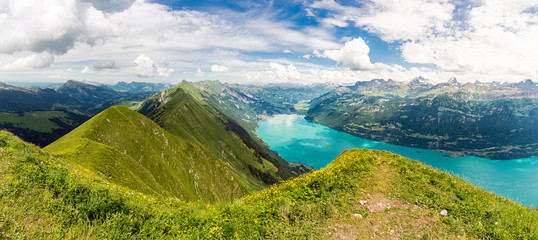 Panorama mit Brienzersee, Augstmatthorn, Brienz, Berner Oberland, Schweiz