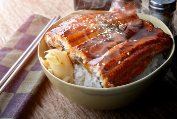 Rice with teriyaki chicken grill .