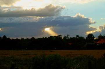 Obraz premium Dziura w chmurach(miejscowość Kadyny)