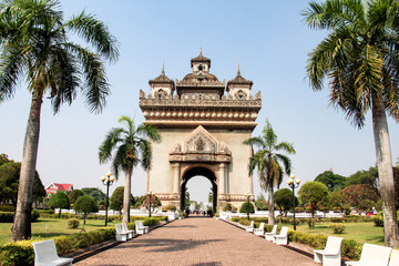 Fototapeta na wymiar Patuxai is a war monument in the centre of Vientiane, Laos