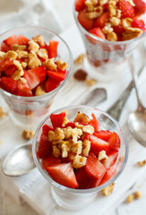 Chia pudding Strawberry parfait