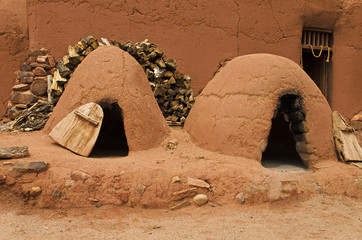 Pueblo clay oven in El Rancho de las Golondrinas