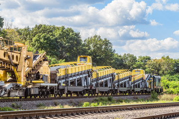 Diesel shunting locomotive with wagons equipped with complexes for the construction and repair of...