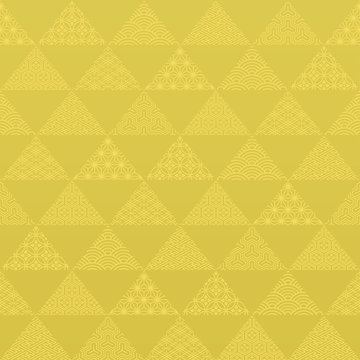 金色の和風背景　伝統文様入り　三角うろこ