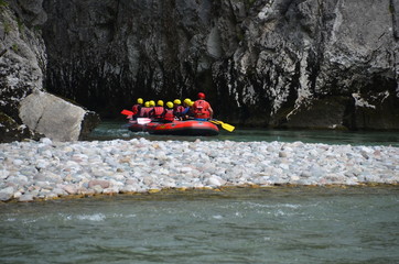 Wildwasser Rafting Kössen Tirol