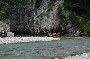 Wildwasser Rafting Kössen Tirol
