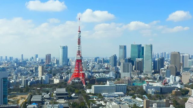 4K 東京タイムラプス　東京定番風景　東京タワーと大都会の街並　青空に流れる雲