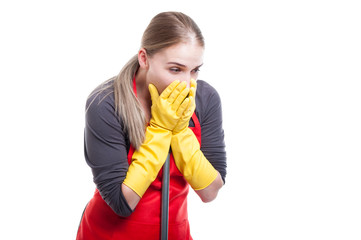 House maid finding something unbelievable