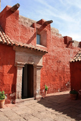 Ruelle du monastère Santa Catalina à Arequipa au Pérou