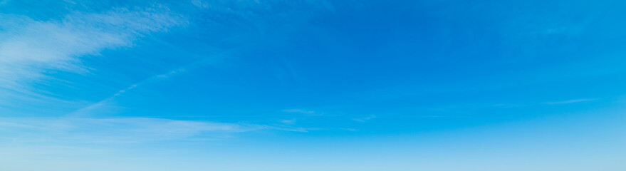 Fototapeta premium Blue sky in springtime