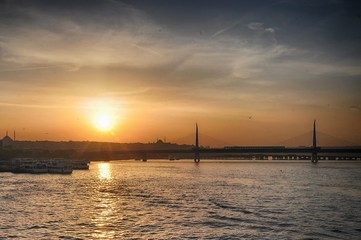 G&uuml;neş Batarken