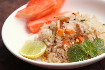 Fried rice with crab