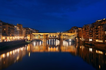 Fototapeta na wymiar Florence Ponte Vecchio night view