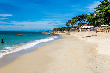 Menschenleerer Strand