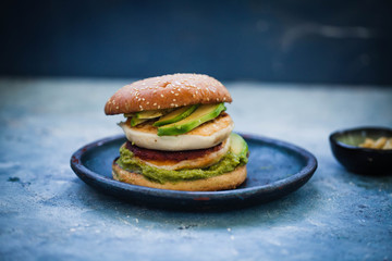Aguacate chicken breast hamburger