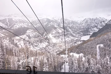 Verduisterende gordijnen Wintersport Aerial View of City of Telluride, Colorado From Ski Resort Gondola  © CascadeCreatives