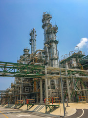 Fototapeta premium Oil refinery plant