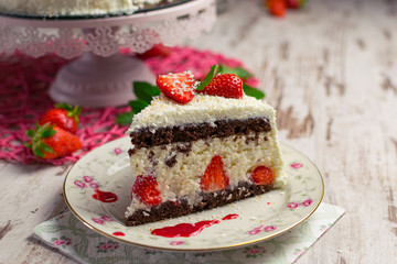Kuchenstück auf Teller