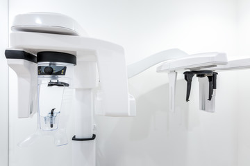 Panoramic radiography machine
