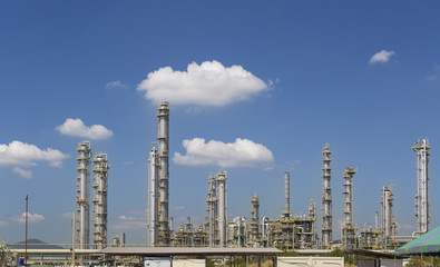 Oil refinery tower