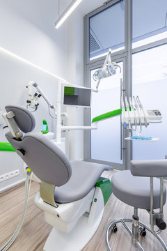 Dentist chair and equipment