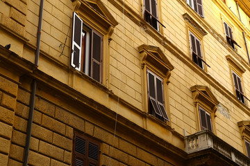 Fototapeta na wymiar Typical mediterranean facade in the morning
