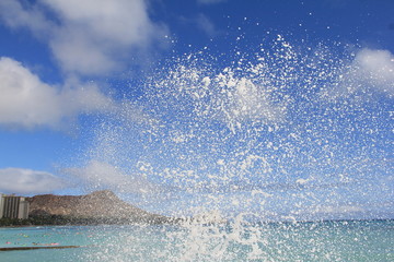 ハワイ＜波の飛沫＞