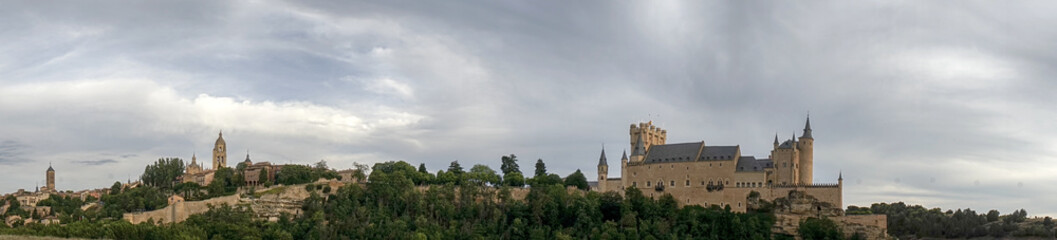 Fototapeta na wymiar Ciudades medievales de España, Segovia en la comunidad de Castilla y León