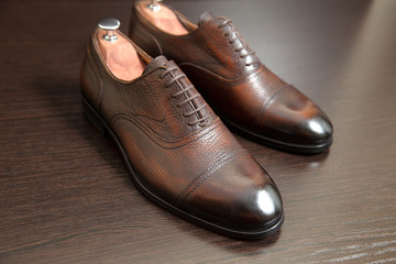 men's shoes with blocks