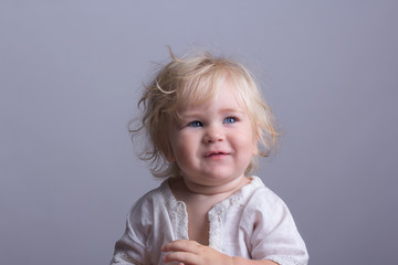 portrait  child blue eyes