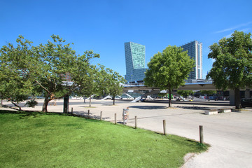 Obraz premium Lille (France) / Euralille vu du Parc Matisse