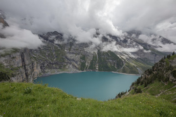 Der Oeschinensee in Kandersteg, Schweiz