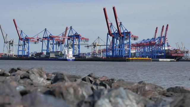 Container Terminals im Hamburger Hafen